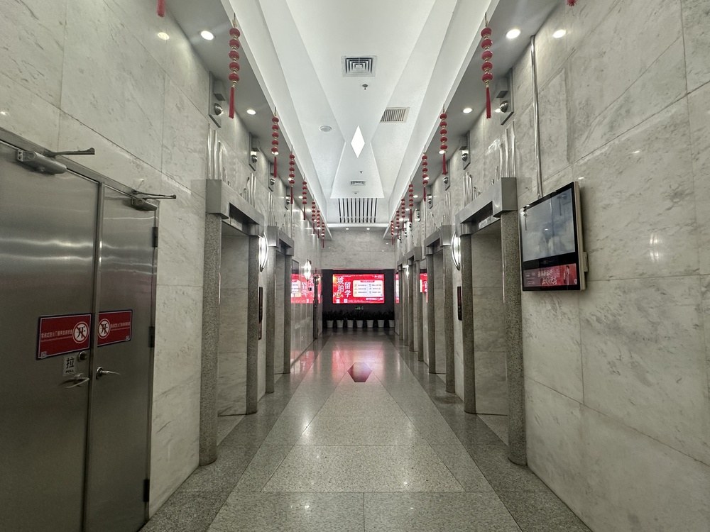 电梯厅1